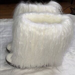 BEARPAW® Womens boots BOETIS II haircalf curly lamb FUR WINTER BOOT White NWOT